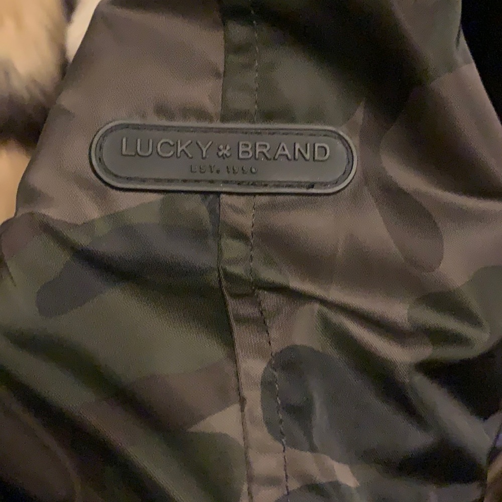 Lucky Brand camouflage hooded winter coat with faux fur trim - Picture 5 of 14